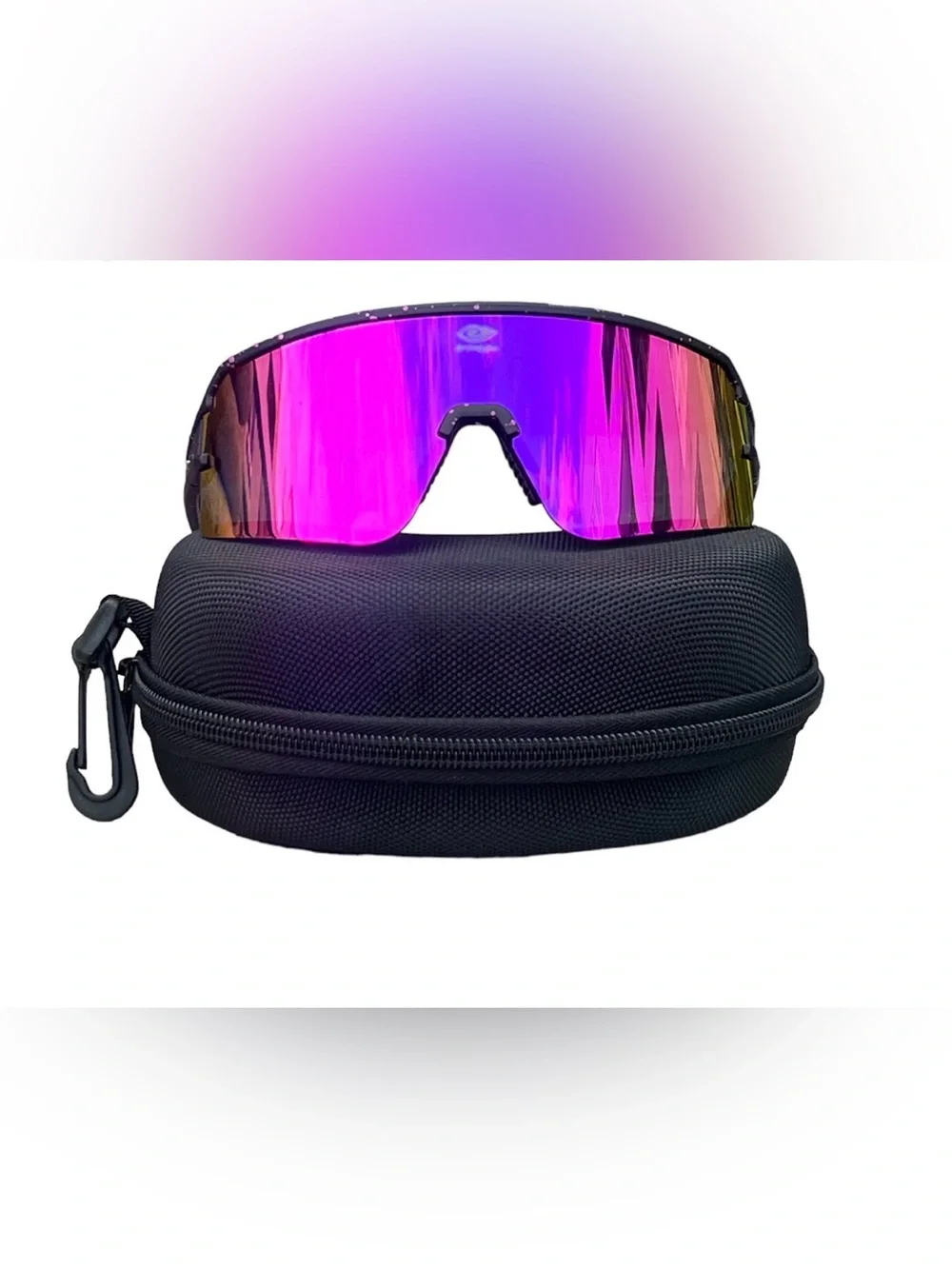 N/A pair sunglasses